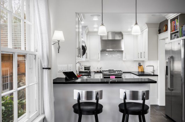 Bishop Cabinets - Traditional