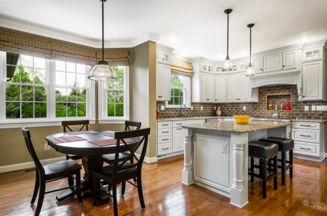 Bishop Cabinets - Traditional