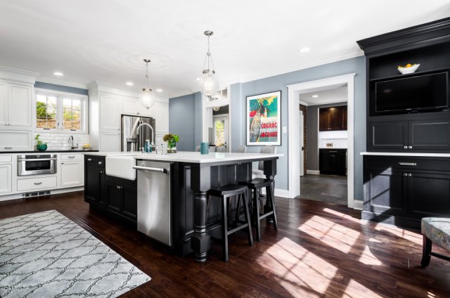 Bishop Cabinets - Traditional