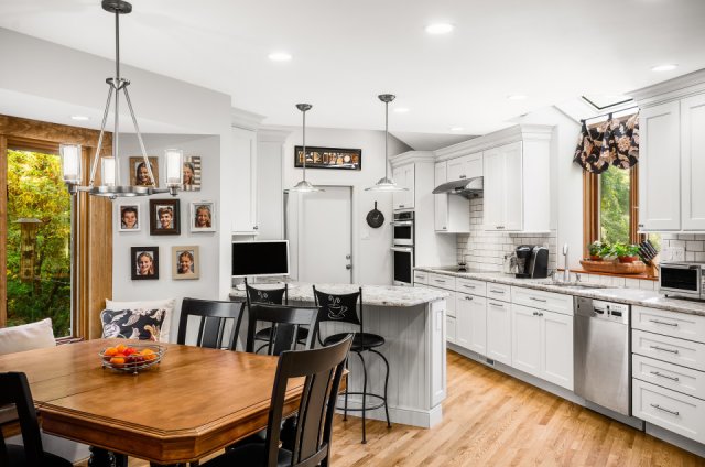 Bishop Cabinets - Traditional