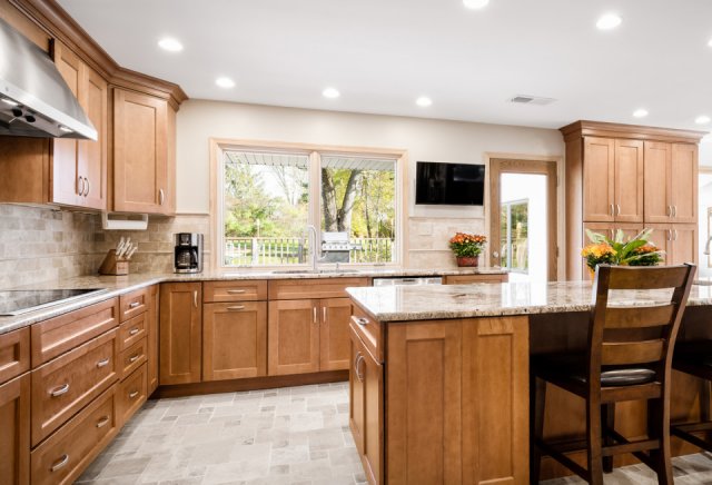 Bishop Cabinets - Traditional