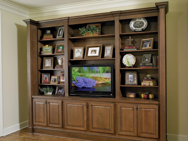 Bishop Cabinets - Traditional