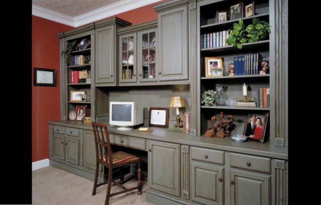 Bishop Cabinets - Traditional